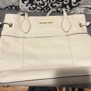 Michael Kors Cream Leather Greta Shoulder Bag